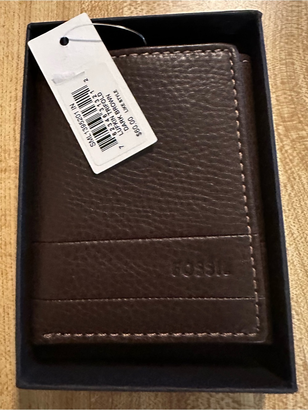 Fossil Mens Brown Trifold Wallet
Folding Credit Card Logo Solid